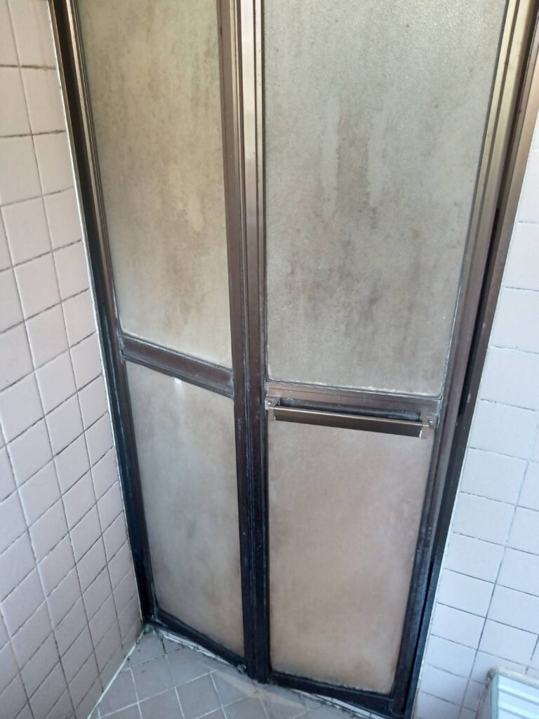 YKK浴室ドア故障
